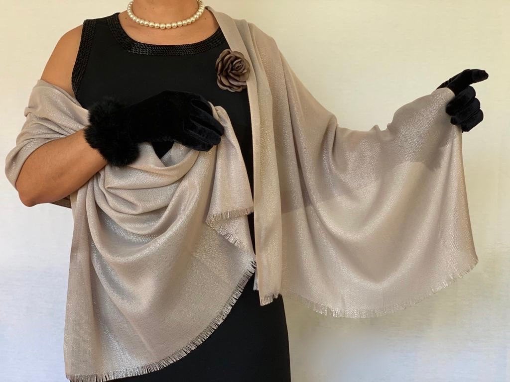 RosaShawls's tweet photo. Excited to share the latest addition to my #etsy shop: Beige Wedding Shawl, Beige Bridal Shawl, Beige Bridesmaid Shawl, Light Camel Bridal Scarf, Warm Beige Sheeny Scarf, Tan Evening Wrap https://t.co/0sQoSWe6g0 #accessories #shawl #beige #wedding #christmas #victorian https://t.co/nZbQFIozys