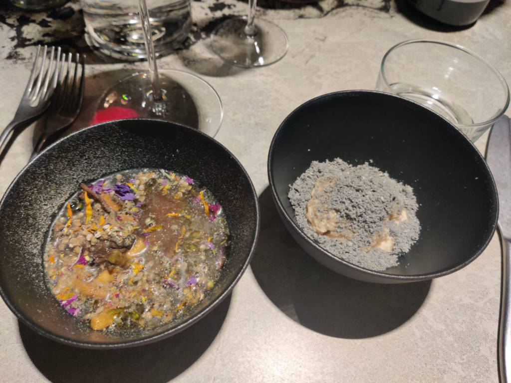 Restaurant review: Lucy in the Sky reijosfood.com/2020/02/22/res…