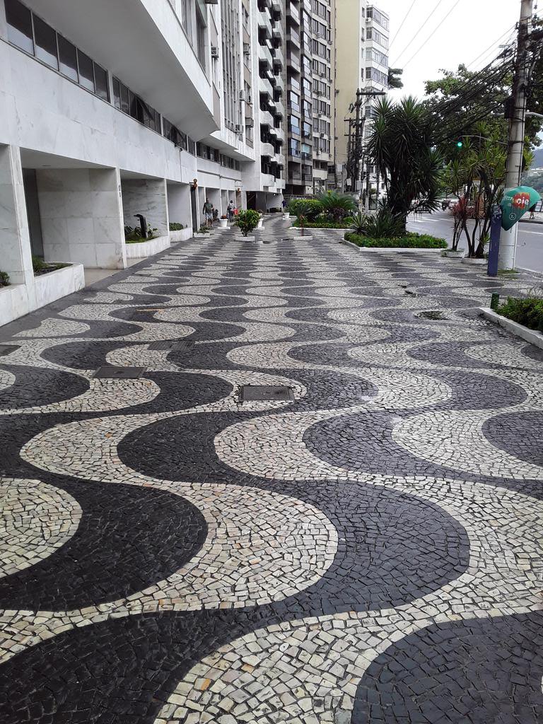 The mosaic pavements of Brazil - a thread