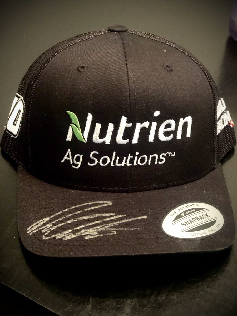 RossChastain's tweet image. ‼️GIVEAWAY‼️ Because, why not?!

Follow me and retweet this post for your chance to win this SIGNED @NutrienAgRetail team hat. I’ll pick the random winner on Monday, Feb. 24 at noon ET. #LeadingTheField