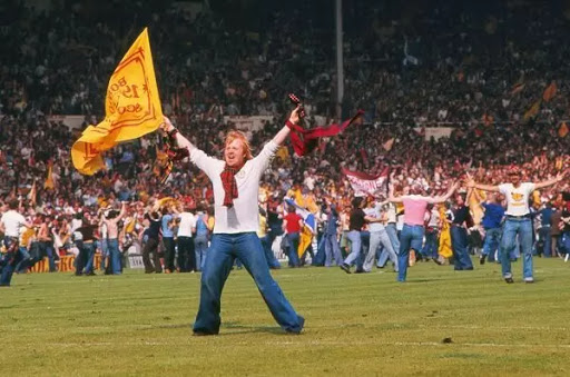 There's no denying these two.Wembley, 1977.