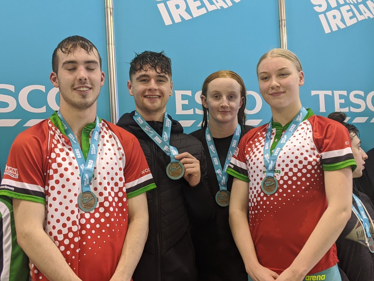 phill2806's tweet photo. And a relay gold 🥇 for #teamlarne in 4x100mixed medley @SwimUlster SENIOR RECORD #mccullagh https://t.co/RX8aoYpWRP