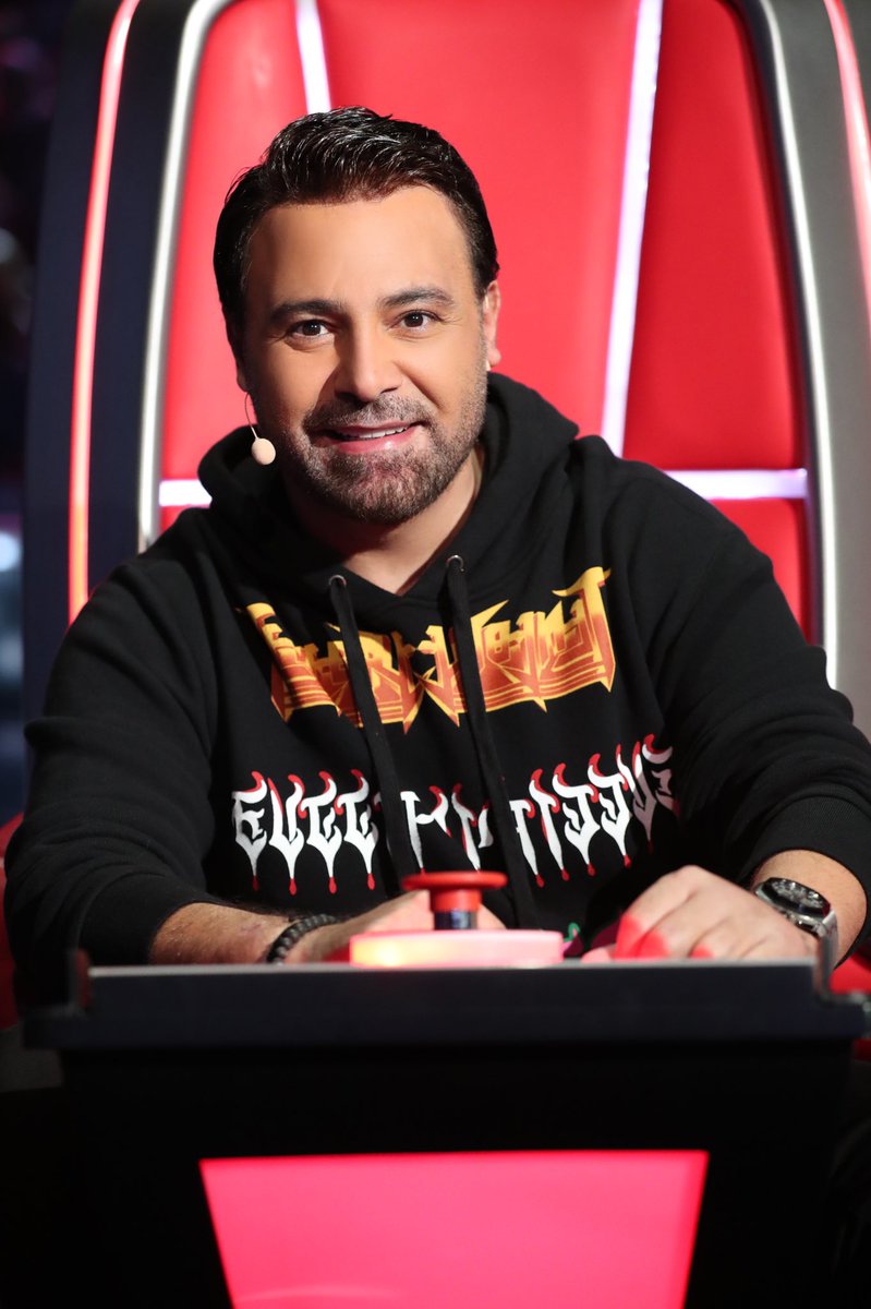 assihallani's tweet photo. مين عم بتابع حلقة #ذا_فويس_كيدز الليلة؟ #mbcthevoicekids #teamassi @MBCTheVoiceKids https://t.co/dSwQbTvibP