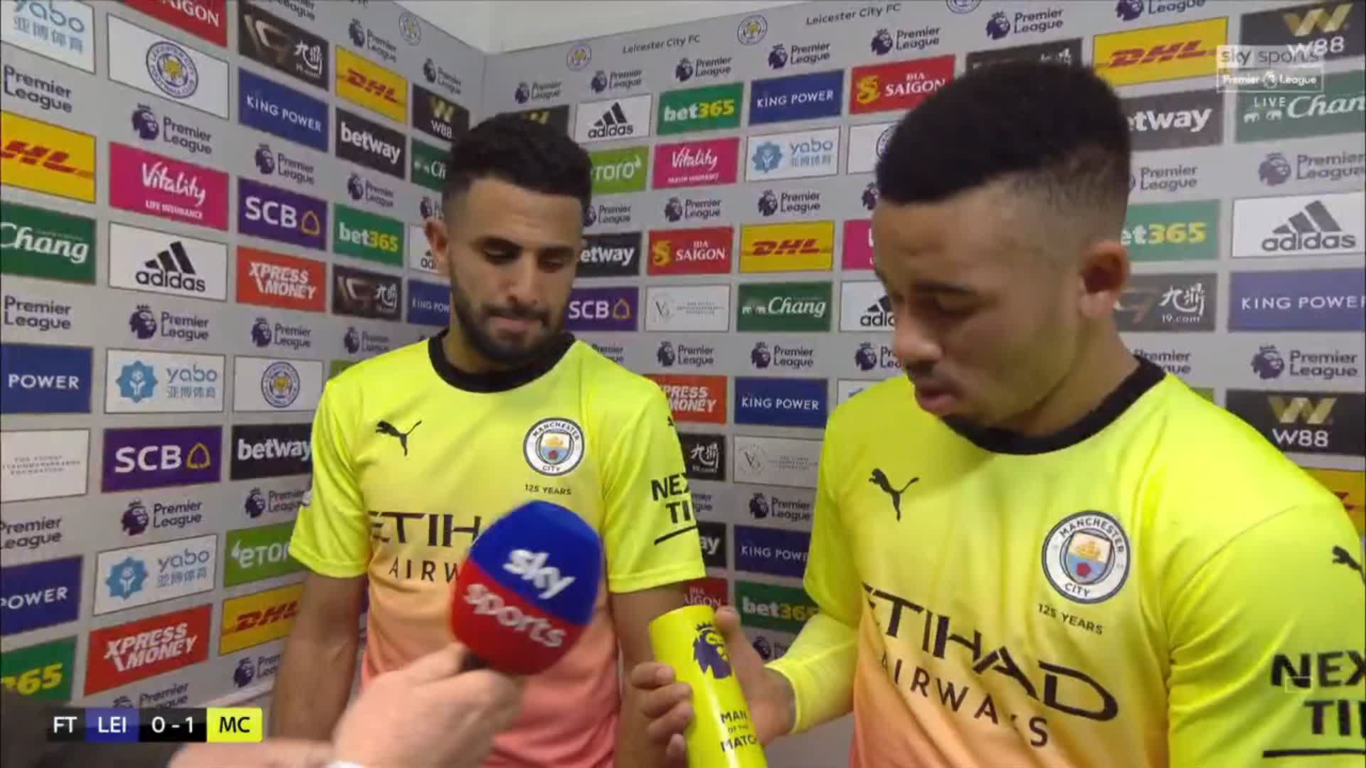 Gabriel Jesus handing Riyad Mahrez his MOTM award... \"Happy birthday!\" [via 