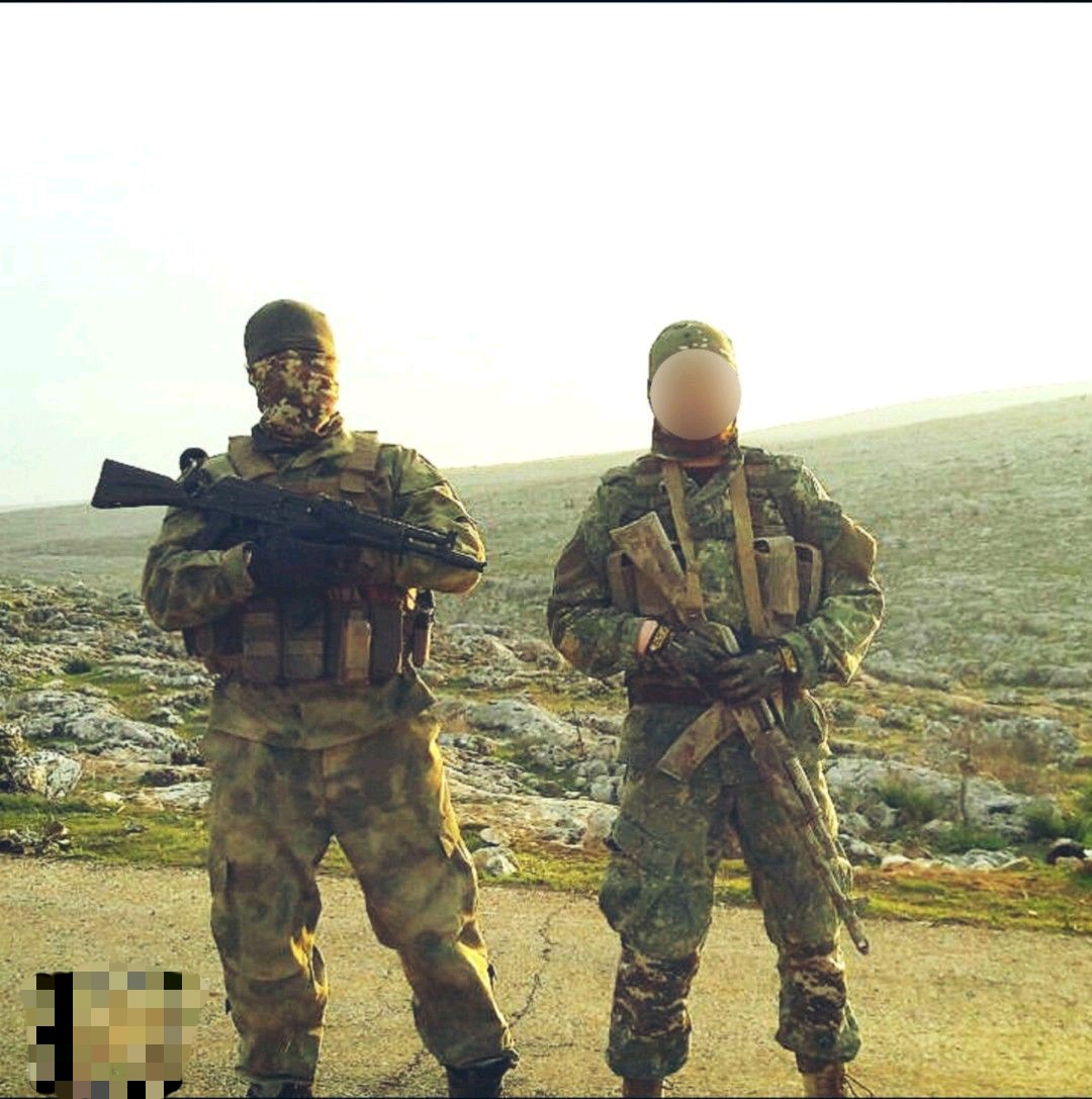 CalibreObscura's tweet photo. HTS fighters in #Idlib, armed with AK-104 and camo'd AK-74(M)

Look well equipped and with sensible kit to me. https://t.co/414kdRjR0m