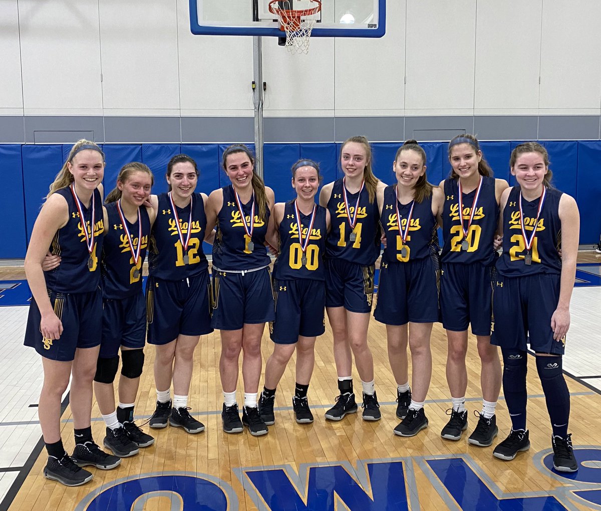 Girls 🏀 final, the Lions fall to St. Basil in the District 1 AAA finals 56-36.  Rachel Saxton led the Lions with 12 points and Reagan Chrencik added 11.  The Lions’ season comes to an end with a record of 20 wins and 6 losses.  Great season girls!