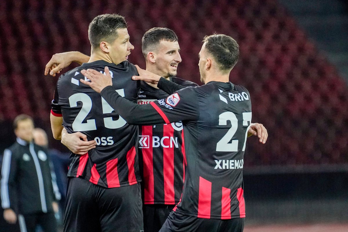 XamaxFCS's tweet photo. Quelques photos du match de ce soir.
Un bon point pour les Rouge et Noir.
Prochain match dimanche prochain ร La Maladiรจre contre le @fcthun_official
#FCZXAM 1-1 | ๐ธ@freshfocus https://t.co/5GvfPf52U0