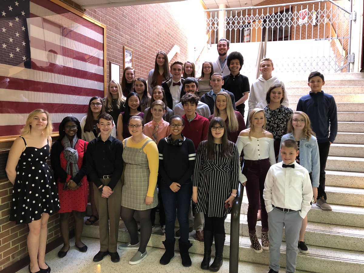 cheer4science's tweet photo. So proud of all the Terriers that were part of the Roanoke County Science Fair! Way to make us proud WBMS and WBHS!!!! #ScienceIsFun #TerrierProud @WBMS5 @ErinODonnell314 https://t.co/R4Dkr1861w