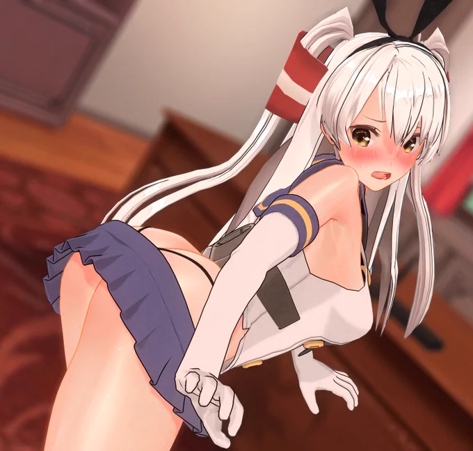 なんてハレンチな衣装 