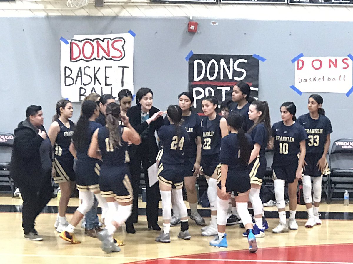 MarqReg's tweet photo. Thank you Coach Ashley for a great season! Fierce, feisty and focused! Great coaching produces great teams! #mightypanthers #ProudPrincipal #waittilnextseason ππ½πΎππͺπ½ https://t.co/zmn8oIit4s