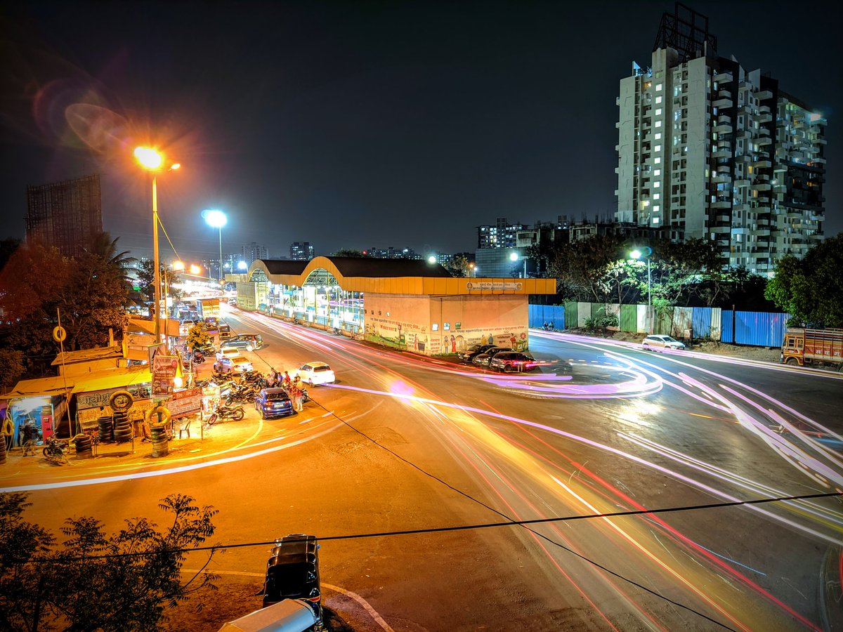 RohitPatkar7's tweet image. #shotonMIA3 #GCAM #shotonmobile #lighttrails #mobilephotography #lightpainting