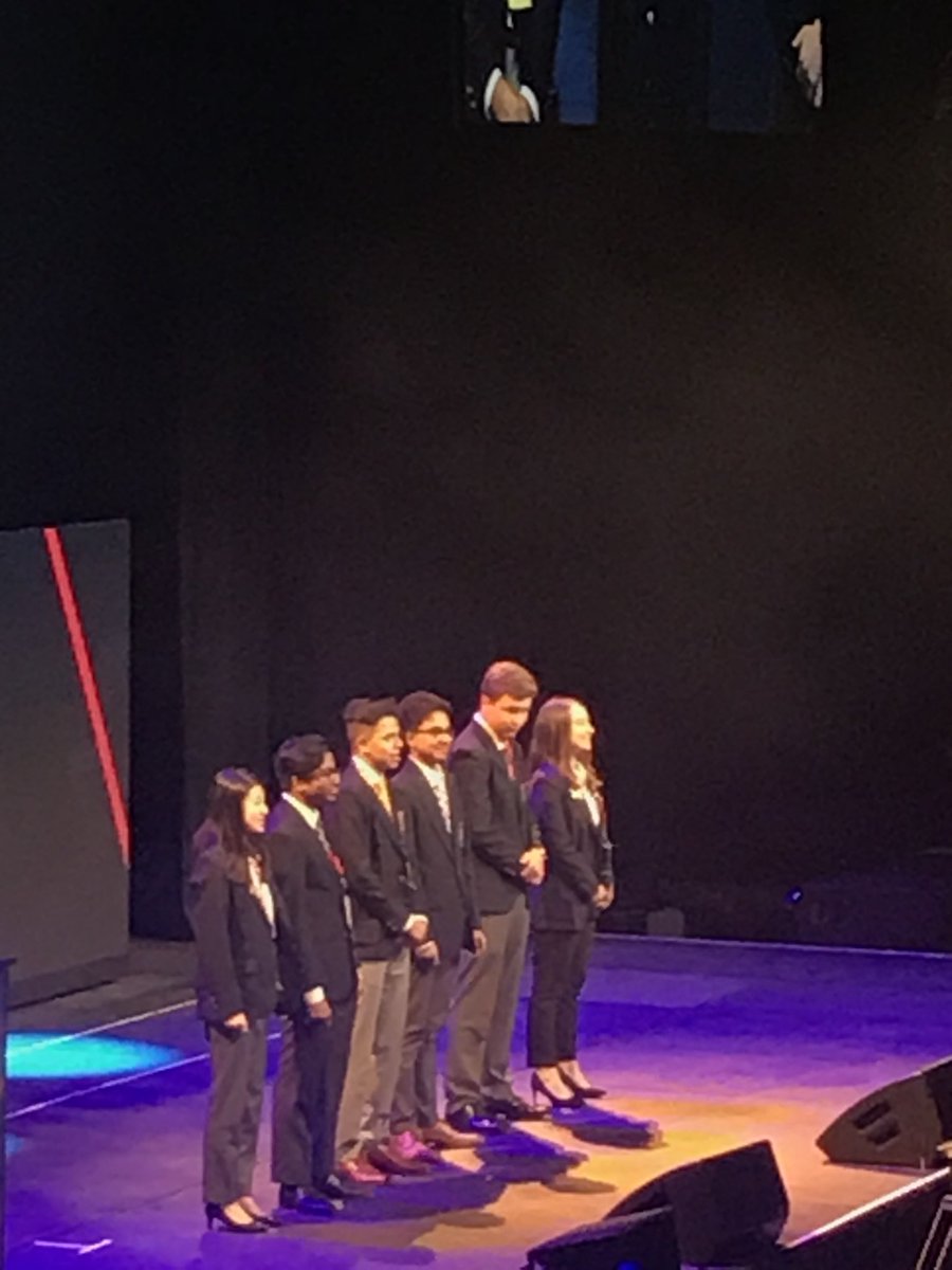 Shoutout to Ema Zoronjic!! One of the 6 Vice Presidents for 2020-2021 DECA...what an incredible honor! #TigersOnTop
