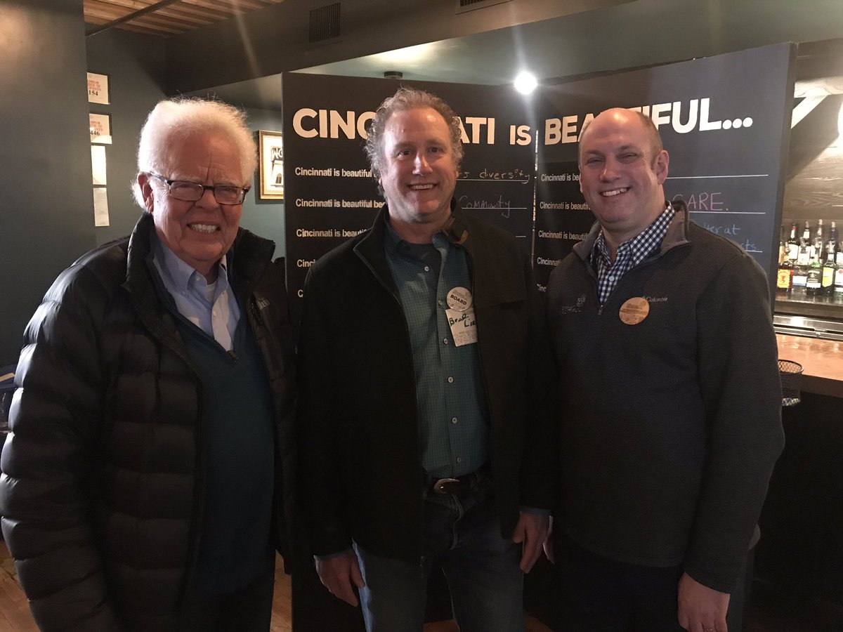 CityOfCincy's tweet photo. Thrilled to join @cincibeautiful this morning at the Woodward Theater in OTR for the Love Thy โNati Celebration. We are honoring some of the numerous organizations and volunteers who help make sure #CincyIsBeautiful. https://t.co/9M0a7sagEX