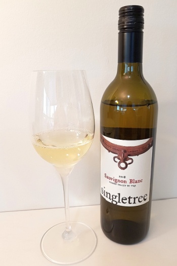 Karl @ MyWinePal 🍷🍁 (@mywinepal) on Twitter photo Quick Review: Singletree Sauvignon Blanc 2018 <a href="/SingletreeWine/">Singletree Winery</a> #FraserValley #vqa <a href="/BCWineLover/">BC Wine Lover</a> Quick Review: Singletree Sauvignon Blanc 2018 <a href="/SingletreeWine/">Singletree Winery</a> #FraserValley #vqa <a href="/BCWineLover/">BC Wine Lover</a>