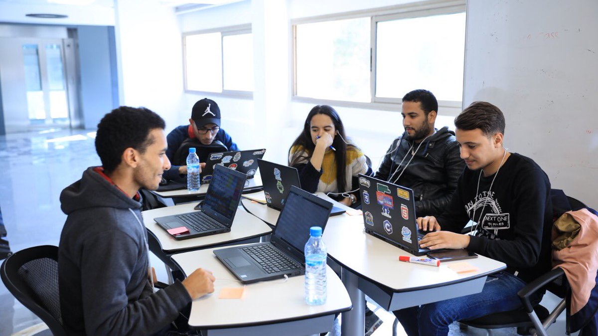 meryamelbettal's tweet photo. After hard work and perseverance, finally won the national hackathon and made it the international round of all @SimplonAulnay fabrics. 
Thank you @YouCode18 @SimplonAulnay @INJAZ_MOROCCO for this opportunity.
Congratulations to all the participant for the amazing jobs they did. https://t.co/dJpJhLNke3