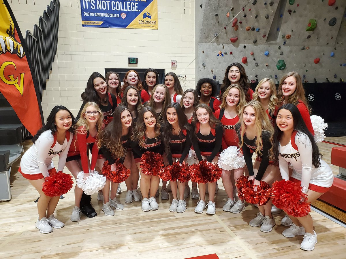 castleviewpoms's tweet photo. We had lots of last this week for the 2019-2020 season, one of them being our last pep assembly! To say we are proud would be a understatement! These girls were AMAZING 🥰😭 From looking &amp; behaving professionally, smiling like nobody's business &amp; dancing the BEST we have seen! https://t.co/GrgAISTxCt