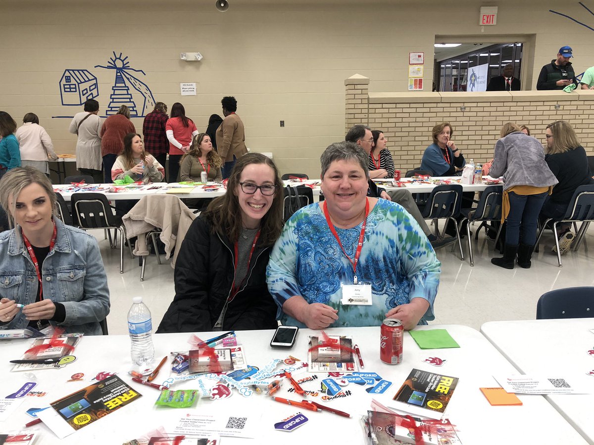 Limestone County Teachers enjoying <a href="/EdCampFlorence/">EdCampFlorence</a> on this cold Saturday! Great PD for free! #EdCampFlorence #Superstar <a href="/CampbellChat1/">Louise Campbell</a>
