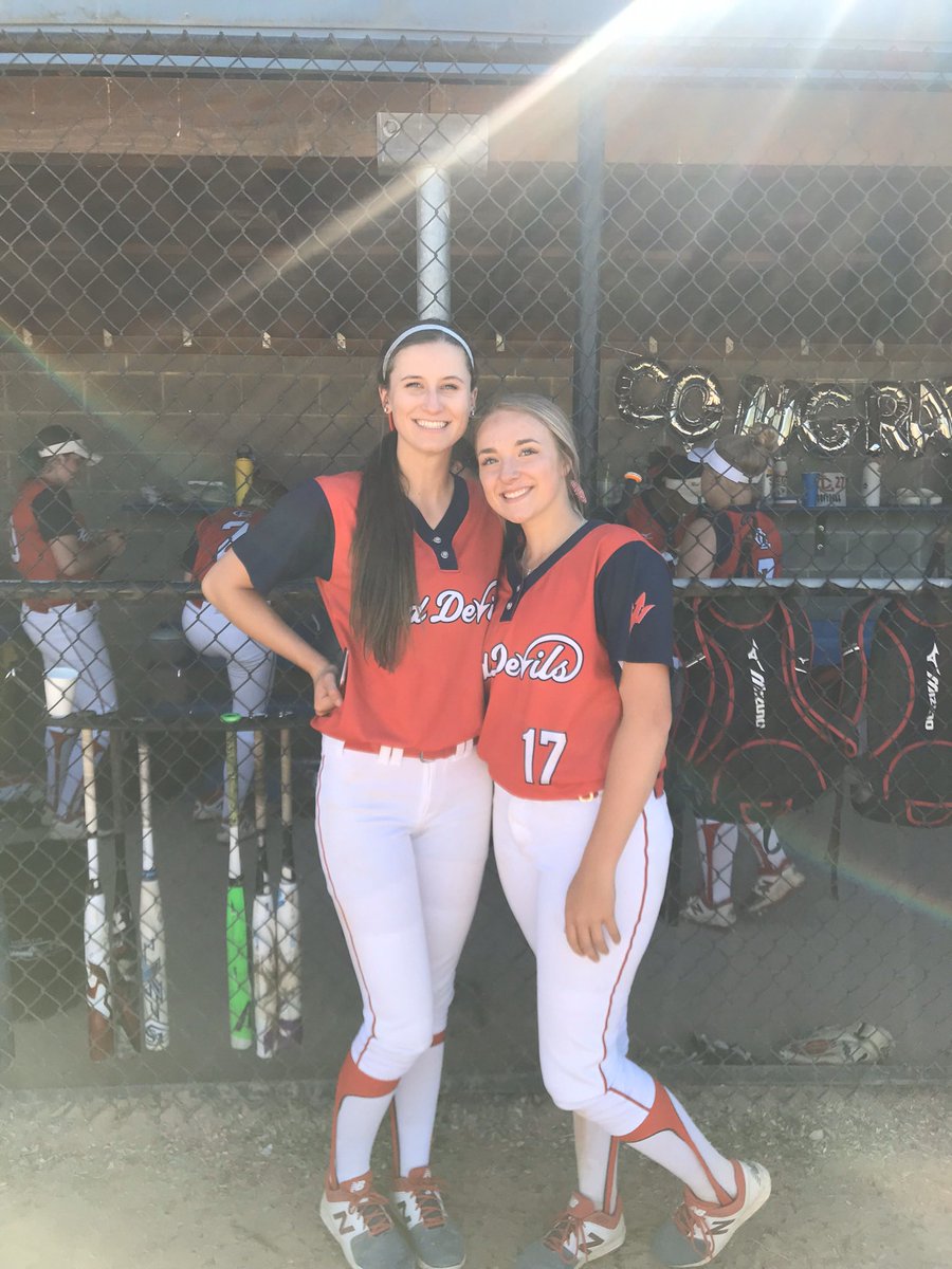 allison_haley00's tweet photo. Opening weekend has me in my feels. I miss this game more than words can describe #skodevs #onceadevilalwaysadevil https://t.co/2D4uslSY1B