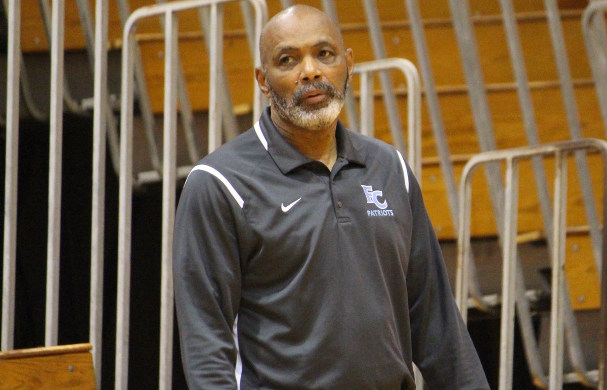 hatfieldsports's tweet photo. Beach District Boys Basketball Player of the Year:  Green Run's Jacob Cooper

Beach District Defensive Player of the Year:  Green Run's Karree Smith

Beach District Coach of the Year:  First Colonial's Mark Butts

Full Teams to be posted later on https://t.co/NJOQiXqJNW. https://t.co/jKHcvMz390
