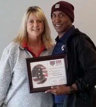 UsasoftballMo's tweet photo. Congrats to Melvin Respress for becoming only the 5th USA Softball of Missouri umpire to reach Elite Umpire status. Pictured with Melvin is State Commissioner Kristy Rich. 

Melvin is truly an asset to the Missouri umpire program. #usasoftballmissouri #eliteumpire https://t.co/awPbV7PZxt