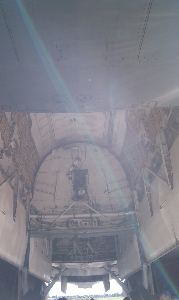 StemValue's tweet image. In case you were wondering what the inside of a B-52 bomb bay looked like