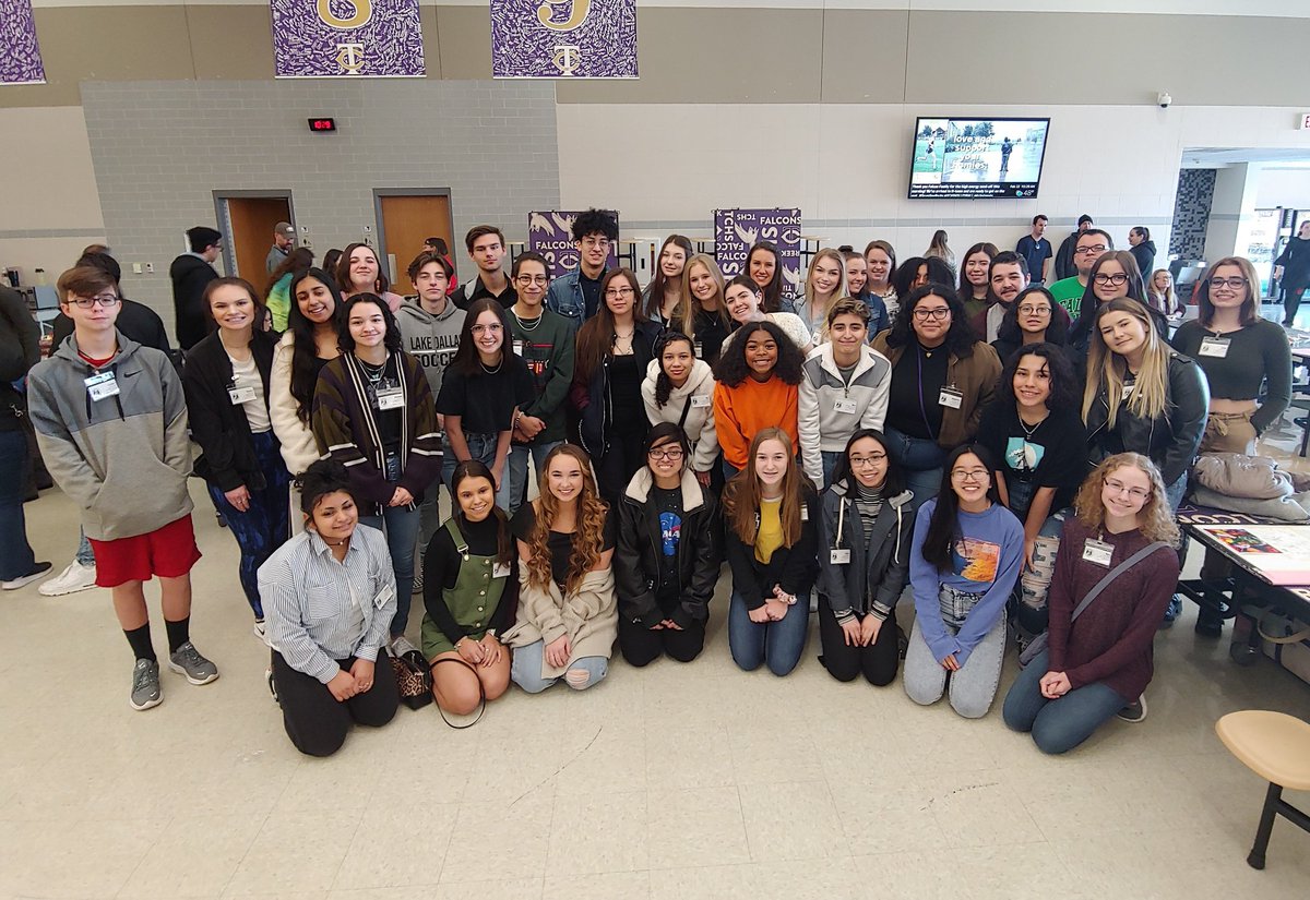 LDHSVisualArts's tweet photo. LDHS ready to rock #region11n VASE 2020!
#highschoolart #visualarts #VASE #ldhsvisualarts #TXarted #districtofdistinction #WeAreLD #falconproud #ldfalcons @ldfalcons https://t.co/pnGrvqAcva