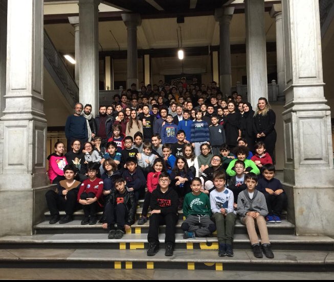istmem_TFTB's tweet photo. Her cumartesi İstanbul Lisesi’nde yaptığımız Bilim Olimpiyatları derslerimiz İl Milli Eğitim Müdürümüz sayın @memleventyazici ziyaret etti.Öğrencilerimizle sohbet ederek başarılar diledi.Ziyaretleri için kendilerini çok teşekkür ediyoruz.@istanbulilmem @ist_arge @memleventyazici https://t.co/77jgqPxvY7