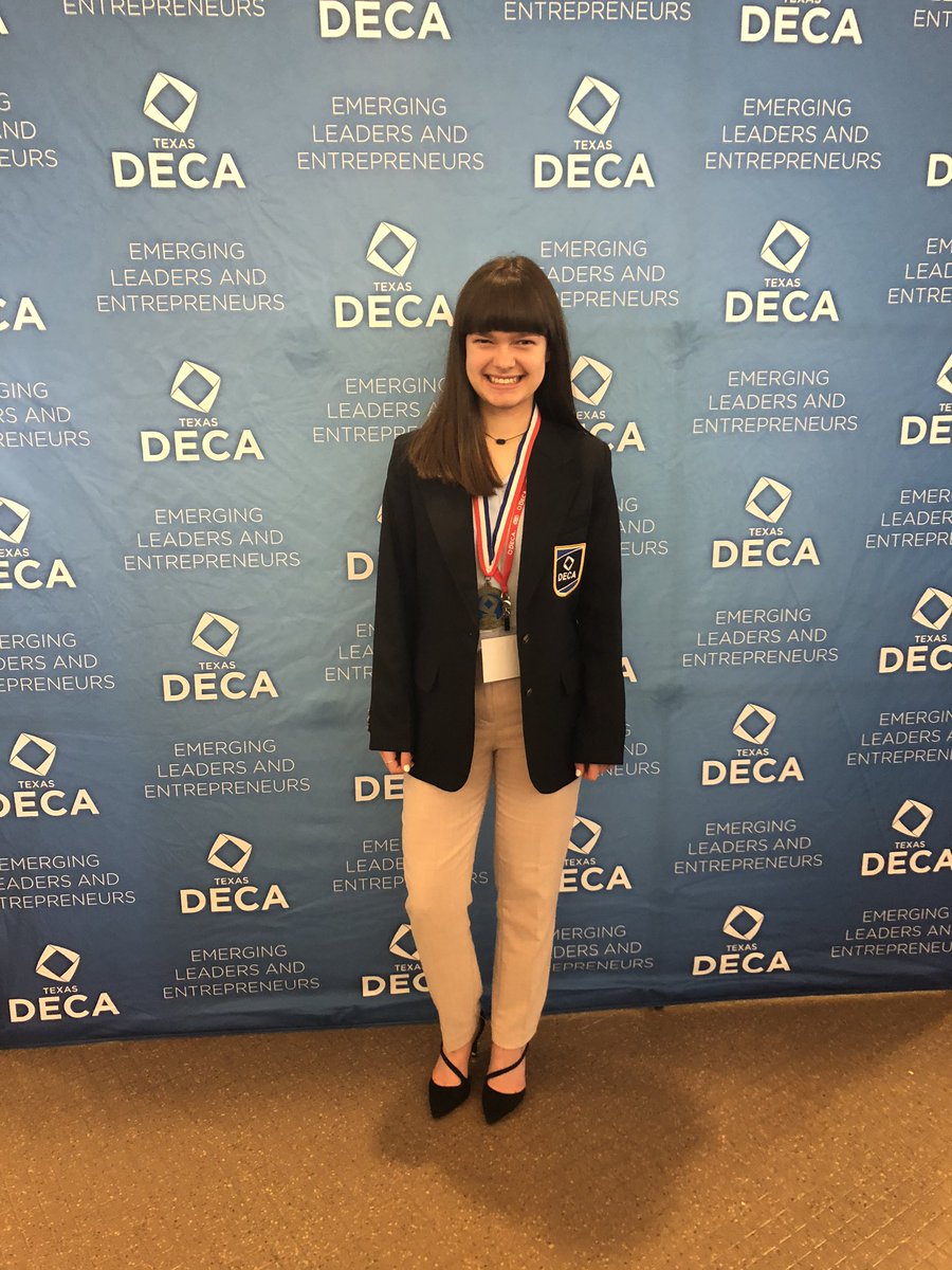LCHSMarketing's tweet photo. Congrats to Lauren Settle for making alternate in Start Up Business Plan!! @txdeca8 @Pirate_Pride @lubbockcooper https://t.co/QS7O9k0Oa7