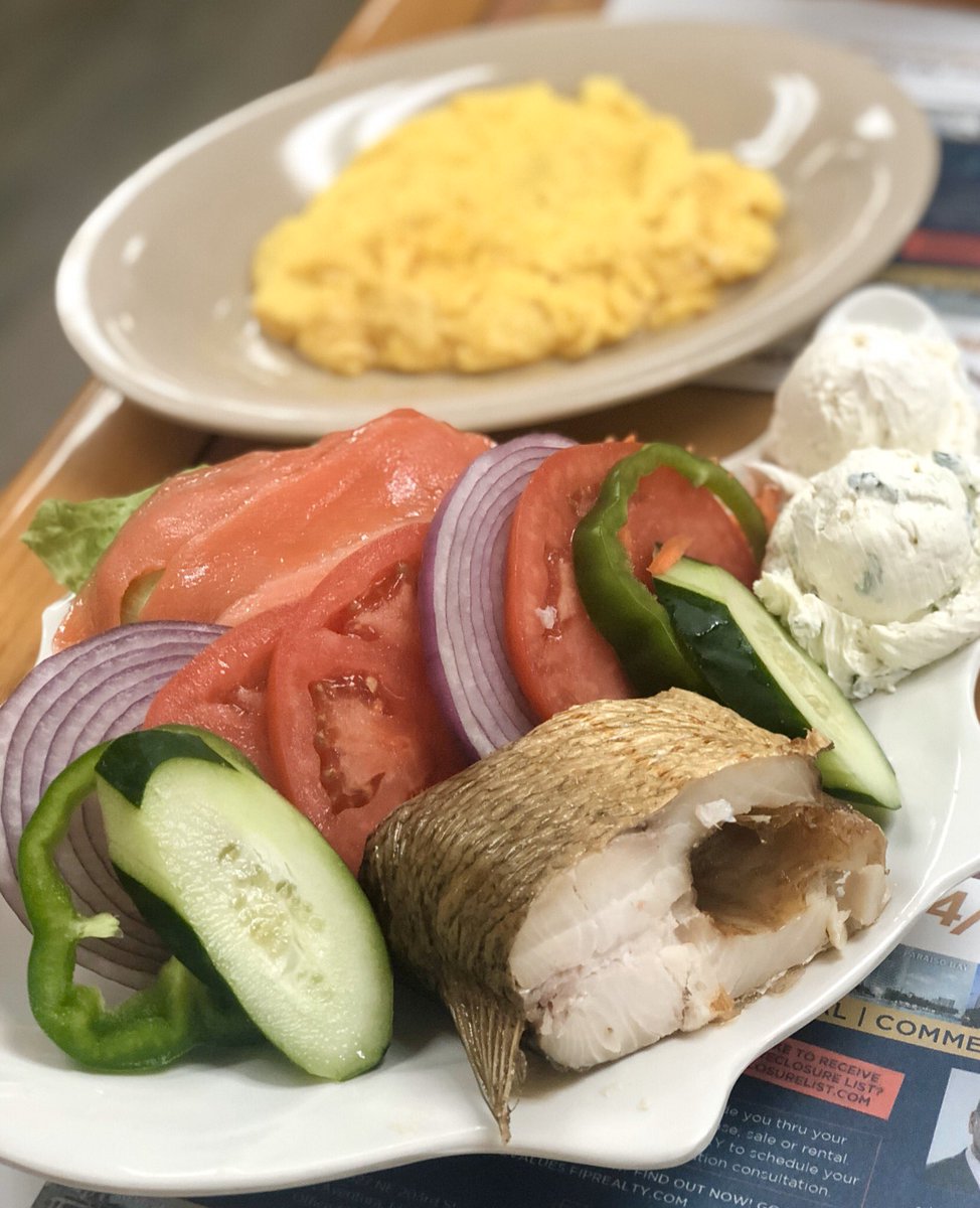 Foodiechats's tweet photo. Here’s our Saturday Brunch! What does yours look like? #Foodiechats #Brunch https://t.co/395q4oWImC
