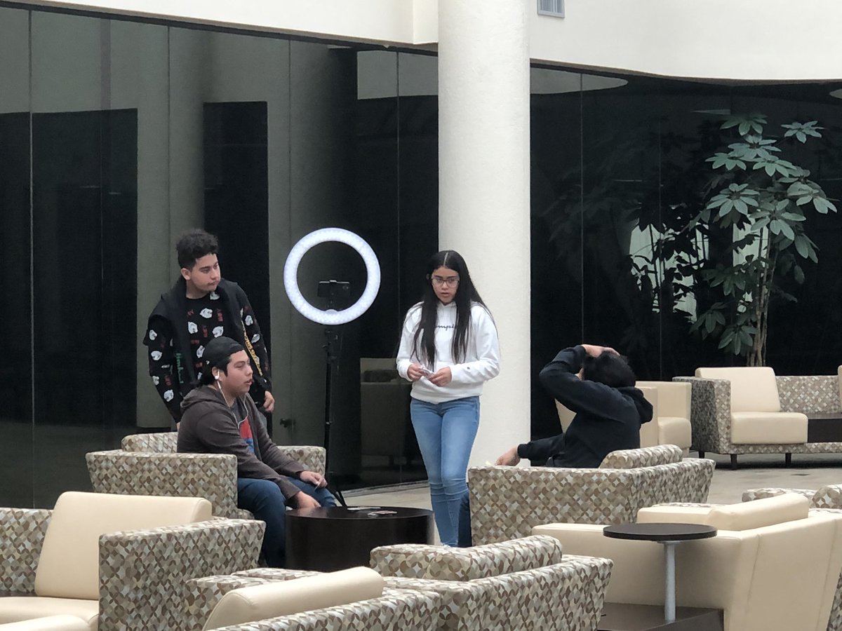 DigitalGal3's tweet image. #filming in progress #studentdriven #studentfilms @jpbigboy @DrKels50 @awillery @AldineProfLearn @AldineTV @MrCtechme @emrjsales @DLSMrL