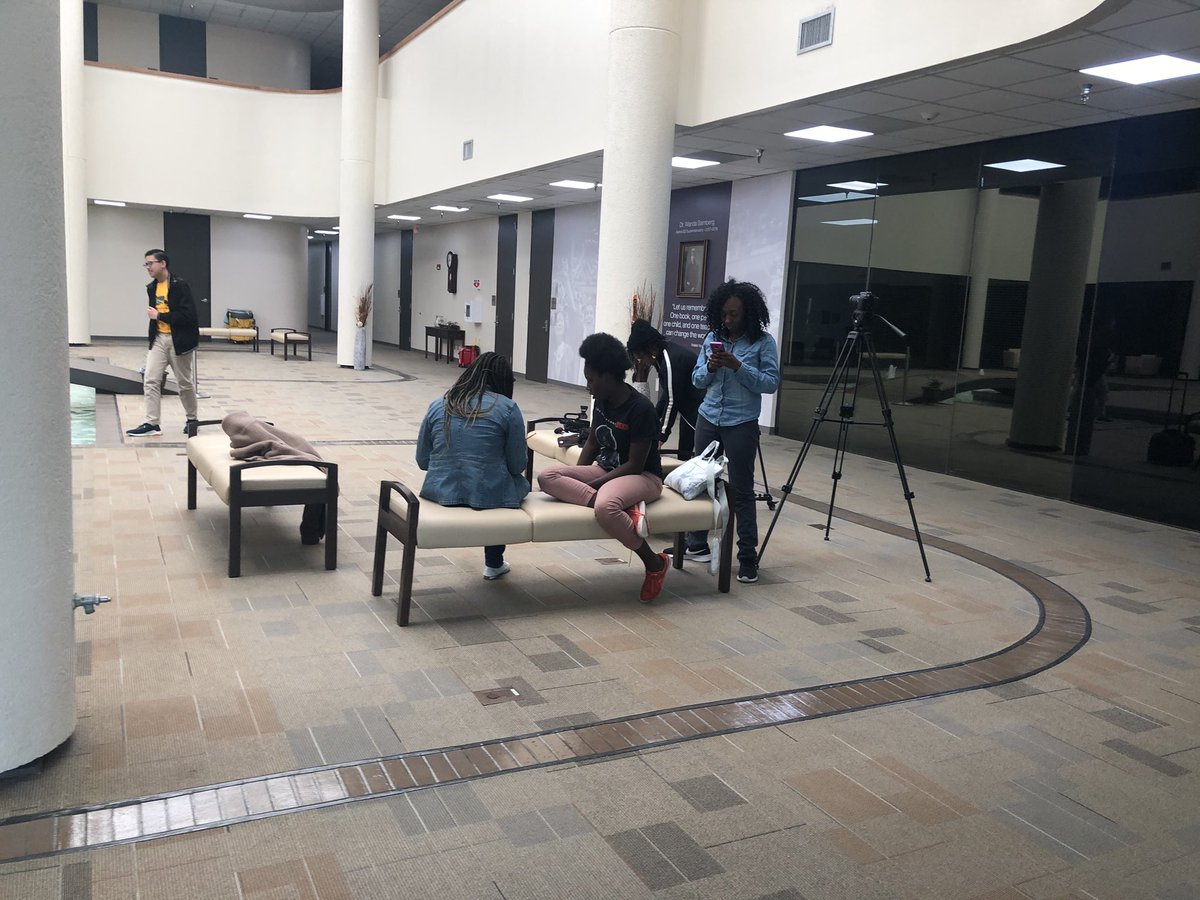 DigitalGal3's tweet image. #filming in progress #studentdriven #studentfilms @jpbigboy @DrKels50 @awillery @AldineProfLearn @AldineTV @MrCtechme @emrjsales @DLSMrL