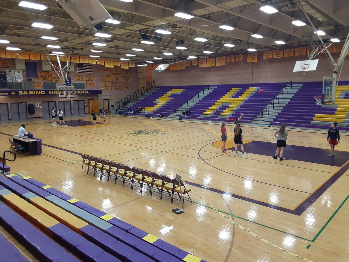 SabinoGirlsHoop's tweet photo. Nice To Have Practice At This Time Of Year!!
#SaberStrong
#KeepThatSameEnergy
#OutWorkTheHype https://t.co/UcdGZYAFCe