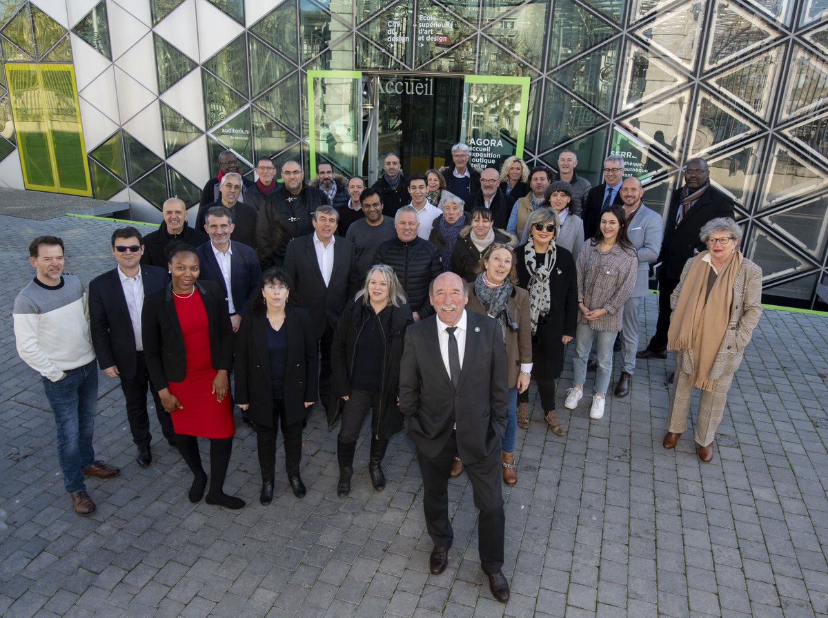 patrickrevelli3's tweet photo. La liste #SaintEtienneAvantTout a été déposée en préfecture. Retrouver mes 58 colistiers sur ma page Facebook Patrickrevelli2020.
Présentation du projet dans la semaine https://t.co/orT2iJuS0F