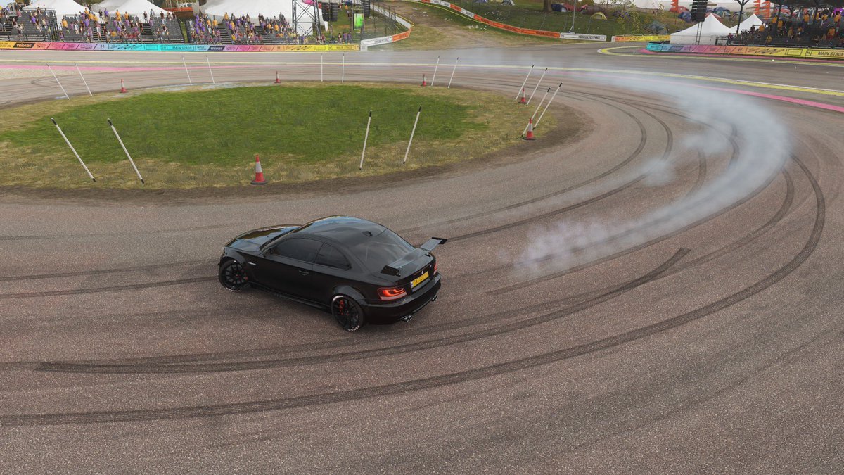 Johngar67263176's tweet image. Fresh bmw #ForzaHorizon4 #driftmachine