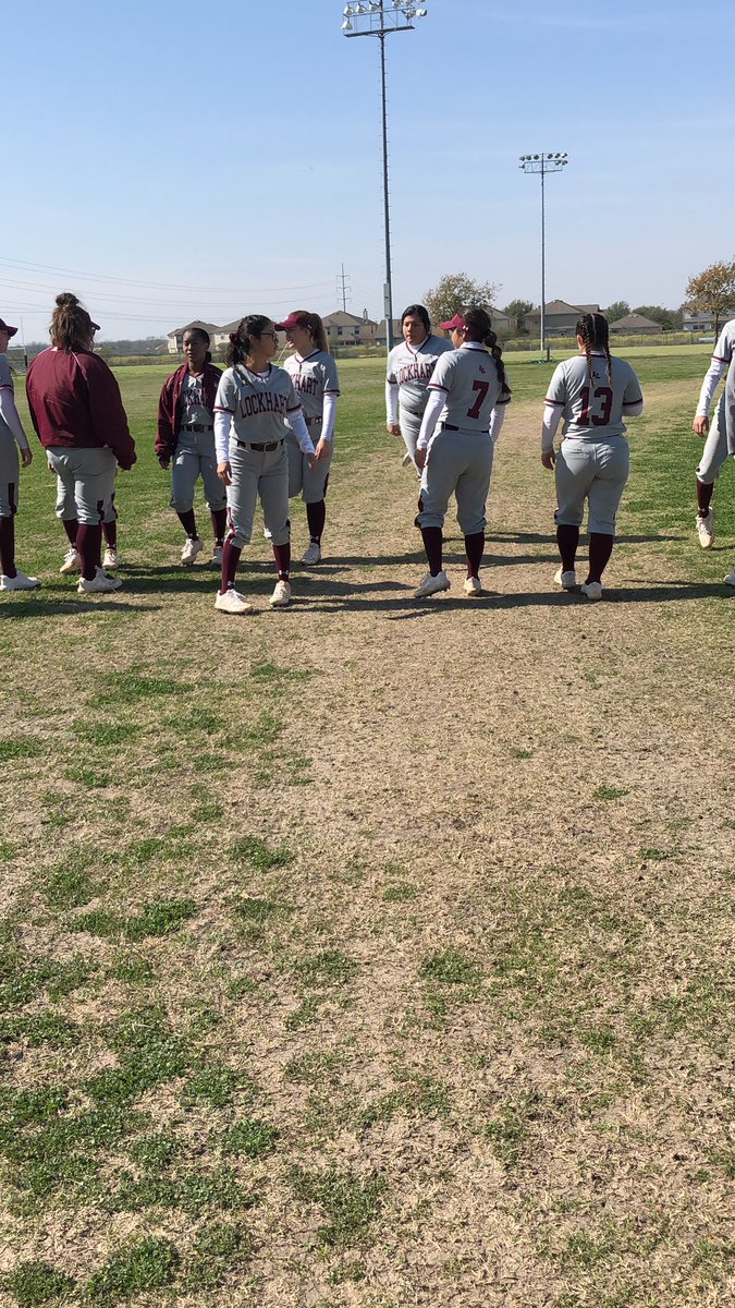 TFBLockhart's tweet photo. Ready to have a great day at Cibolo Steele!! #LockhartSoftball #TLW https://t.co/l0jZW0hOB0