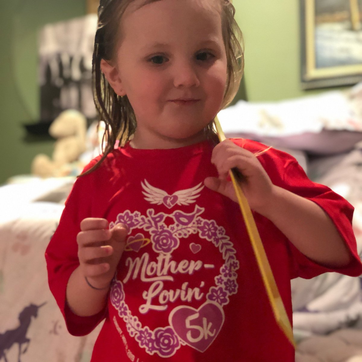 KellysAngelsInc's tweet photo. Sheridan White of Fort Ann (cuteness personified) is already getting ready for the @KellysAngelsInc 2020 Mother-Lovin 5K! Mark your calendar for Sunday, May 10th! Registration opens Monday. #motherlovin5k #ML5k https://t.co/bqOLqb33ek