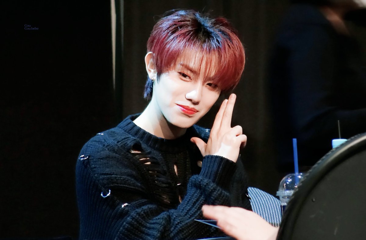 99_bebe_'s tweet photo. 200222 제일라 팬사인회 HQ

므쨍이🐯♥️

@OnlyOneOfmember

#OnlyOneOf #온리원오브 #MILL #밀 #이용수 #99즈 #unknownartpop2_1 #dOra_maar https://t.co/bcjS3NiKcU