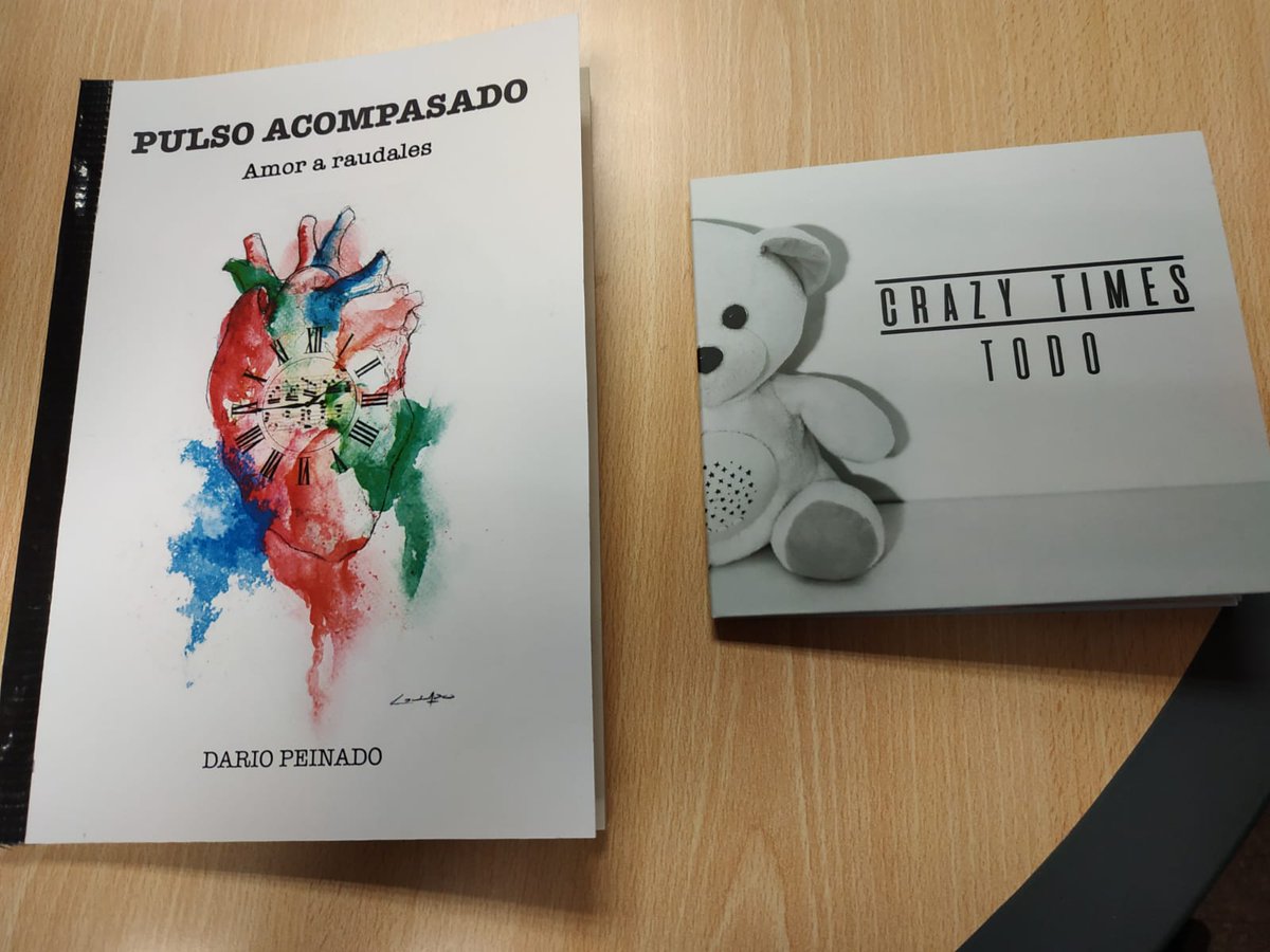 UpvMayday's tweet photo. ¡Nuestros invitados de hoy han venido a promocionar dos pedazo de obras de arte!
@dariopoesia y Crazy times https://t.co/mqvBmFhUK0