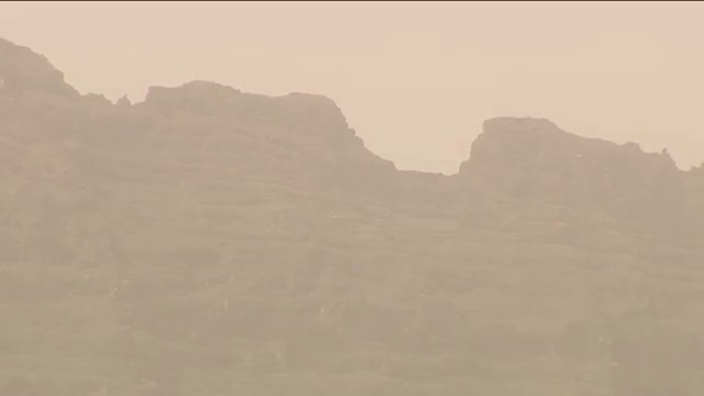 RTVCes's tweet photo. 🔴El Aeropuerto de Gran Canaria queda inoperativo tras la presencia de calima. Los vuelos que tenían previsto aterrizar en la isla están siendo desviados a otros aeropuertos alternativos.
Ampliaremos en el Avance Informativo (18.26 h.)
https://t.co/OoMKQN9d9l https://t.co/RnWiHydRZt