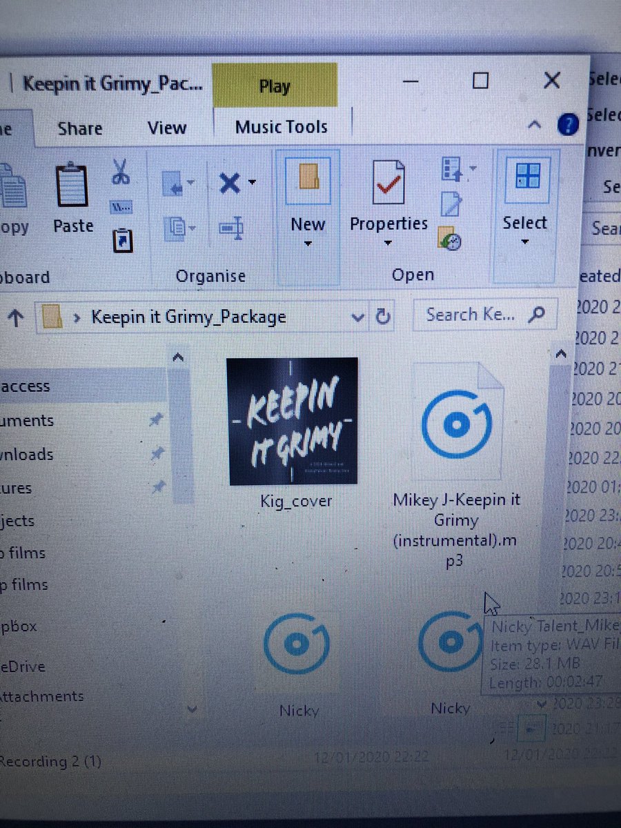 DJ_Mikey_J's tweet photo. Package a ready ๐๐ฅ first time iv ever done this and only just thought of it lol im slow tbh ๐คฆ๐ปโโ๏ธ but yea well proud big up any1 streaming much love to all ๐#Keepinitgrimy RT: PINNED TWEET ๐๐ป https://t.co/650GOlDNie
