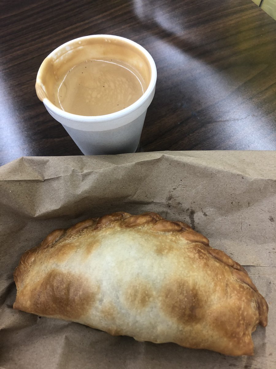 CutlerRidgeLAZ's tweet photo. A little snack #ChicoStyle😜🇨🇺🔥🔥🔥🔥🔥 https://t.co/Wet4JJO3wF