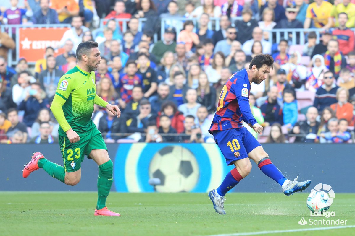 SD Eibar (@sdeibar) on Twitter photo Te sufrimos.
Te padecemos.
Te sobrellevamos.
Y no nos queda otra que ponernos en pie y aplaudirte.
🔝 <a href="/TeamMessi/">Team Messi</a> 🔝 Te sufrimos.
Te padecemos.
Te sobrellevamos.
Y no nos queda otra que ponernos en pie y aplaudirte.
🔝 <a href="/TeamMessi/">Team Messi</a> 🔝