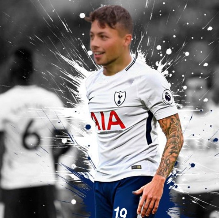 #NuevaFotoDePerfil

Gracias <a href="/344_Edits/">344</a>