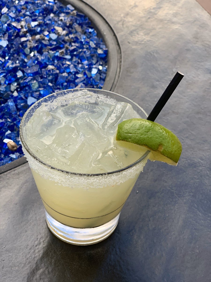 Happy #NationalMargaritaDay! Come celebrate with us all day long! Salud!
#margarita #margaritas #bar #sandiego #delmar #tequila