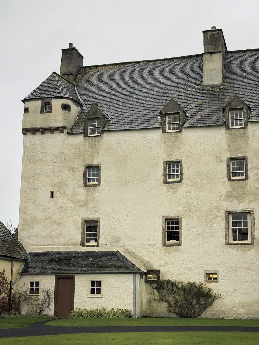 Dendrochronicle's tweet photo. Was #treering sampling at beautiful Traquair House this week for #SESOD SE Scotland Oak Dendro project, interesting post-med roof with mix of oak and pine, v probably local. Thanks to @traquairhouse and funders @HistEnvScot #SCARF #SESARF #STEM #archeology https://t.co/wOz3SVaFKc