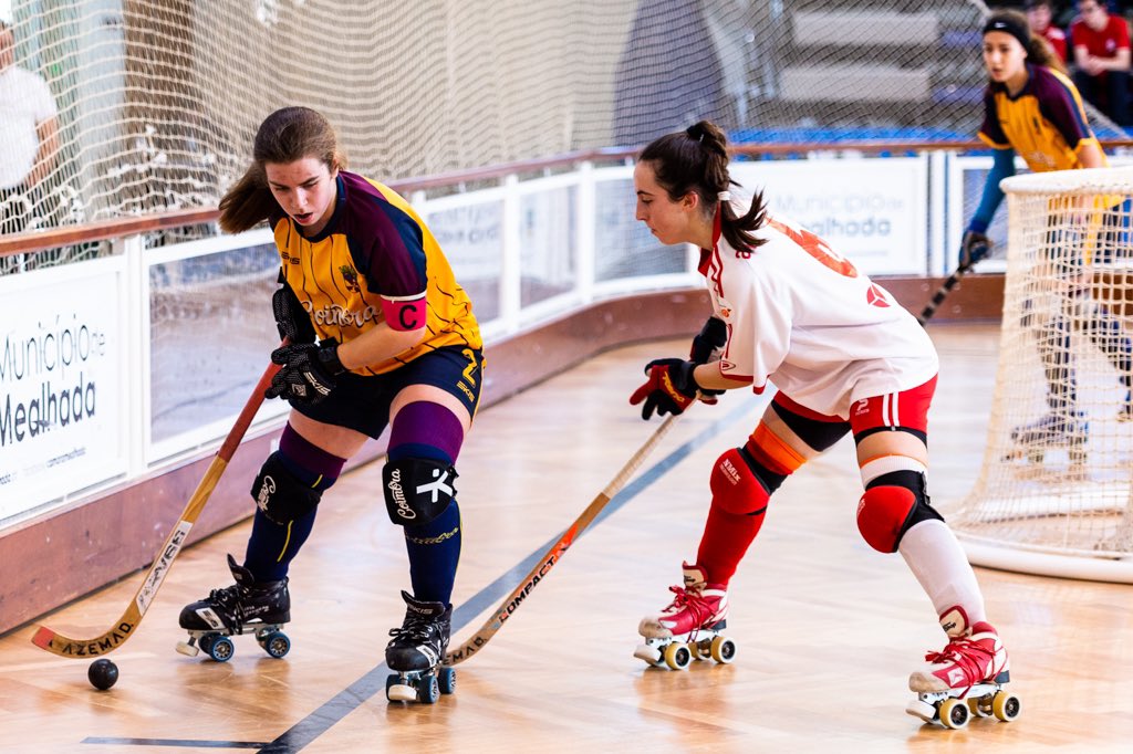 OficialFPP's tweet photo. #HóqueiEmPatins
AP Aveiro 4 x 2 AP Coimbra
🏆 𝗜𝗻𝘁𝗲𝗿-𝗥𝗲𝗴𝗶𝗼̃𝗲𝘀 𝗙𝗲𝗺𝗶𝗻𝗶𝗻𝗼 𝟮𝟬𝟮𝟬
#FPP #IRFem
•••
📷 @cmariaphotos / FPP https://t.co/RpGf8dte0N