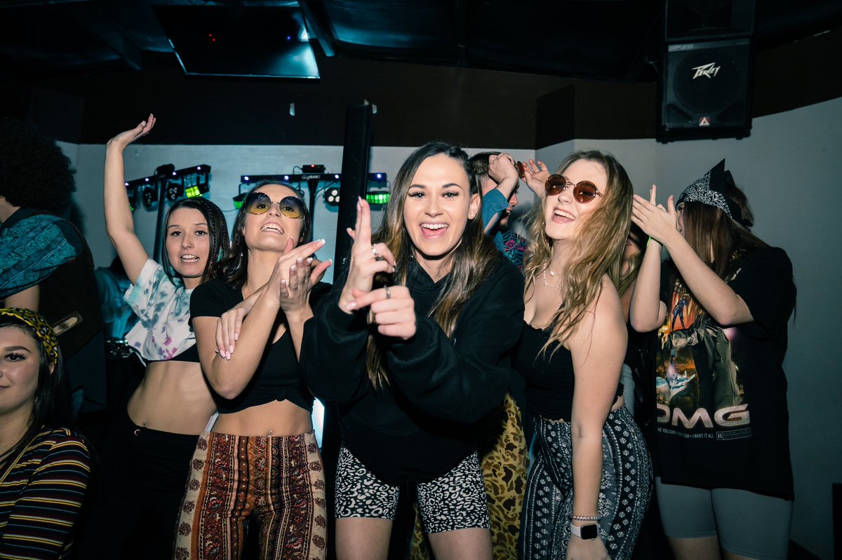 allthingsrnbTX's tweet photo. Stand up @sfasu_axo, representin hard last night for the chapter. Oh yeah, we got a noise complaint n Nac Pd came to tell me to turn it down a little lol. Y’all were that much fun though, be proud of that. 
📸 and 🎵 by @djrnb_ https://t.co/JqWeQNxagF