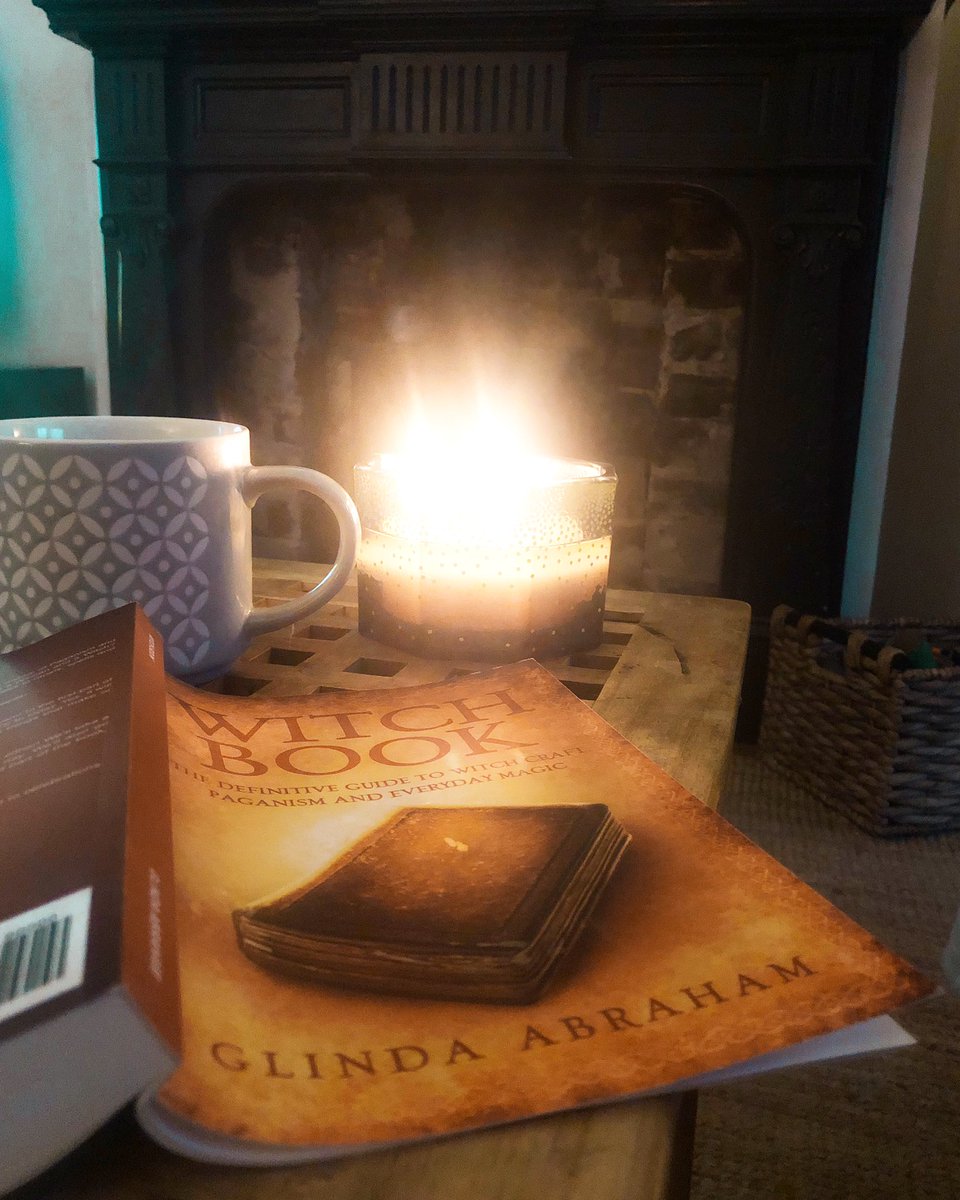 Hey #writingcommunity how’s everyone spending their Saturday night? I’m in my pjs, drinking herbal tea, doing some research 🧙‍♀️ #amreading #writerslife #SaturdayVibes