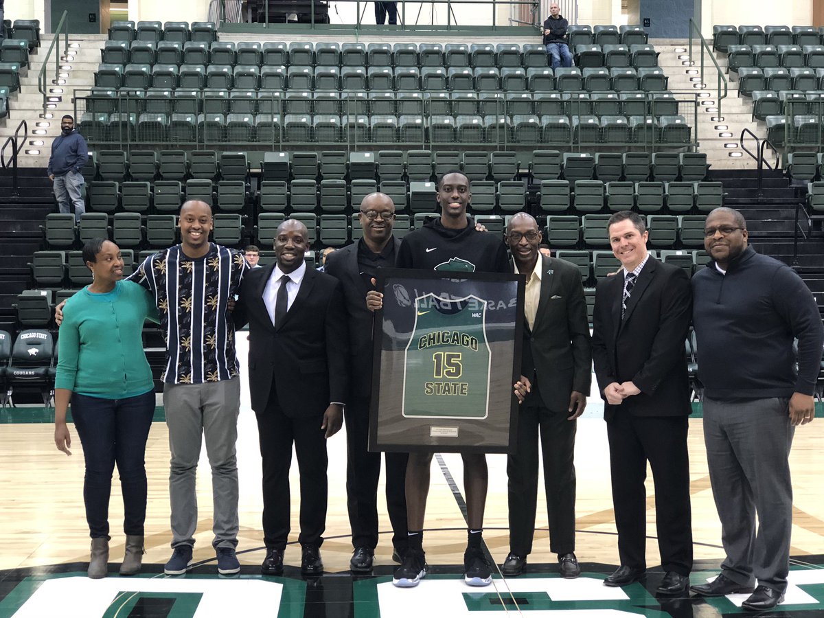 ChiStateCougars's tweet photo. Thank you Noah!!!!!! #LetsGetAW https://t.co/FFaX46IC21