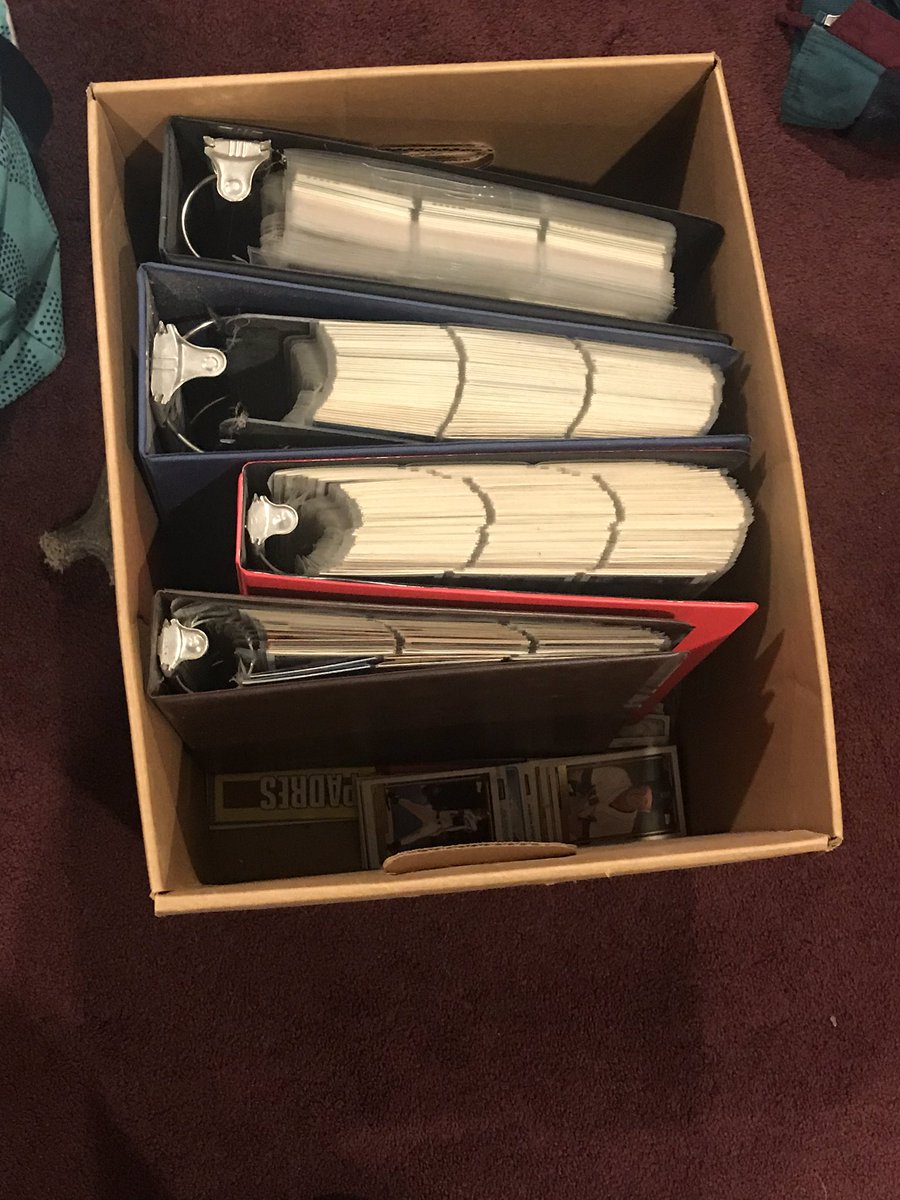 bigstew24red's tweet image. Home for the weekend. Found my old binders with baseball cards along with the complete set of 1991 &amp;amp; 2011. #CardRip  @bjandthebearwi @BJ_DeGroot @Brian_Butch @thescorewi